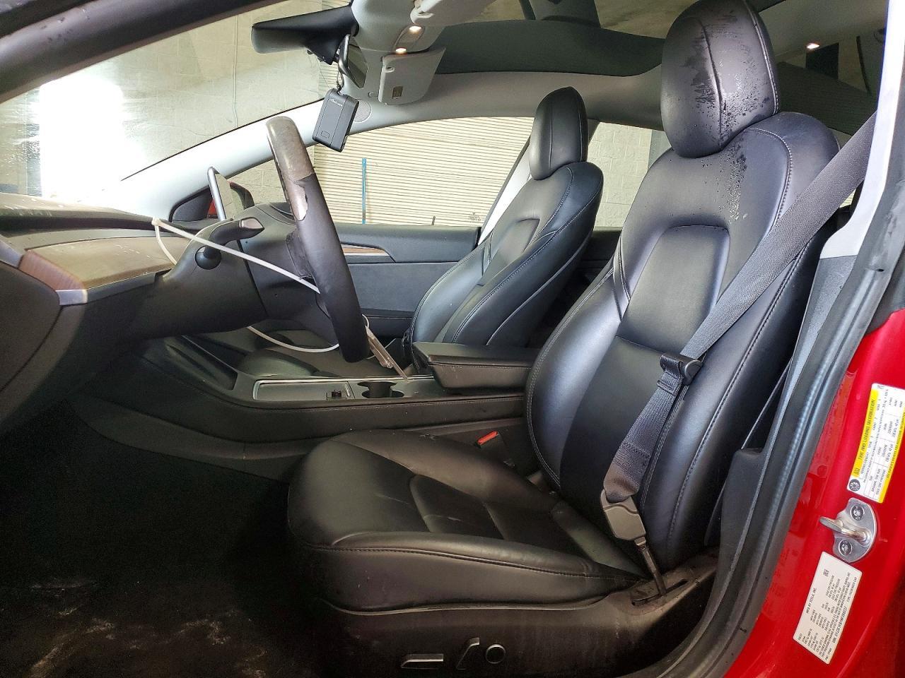 2022 Tesla Model 3 - zdjęcie 7