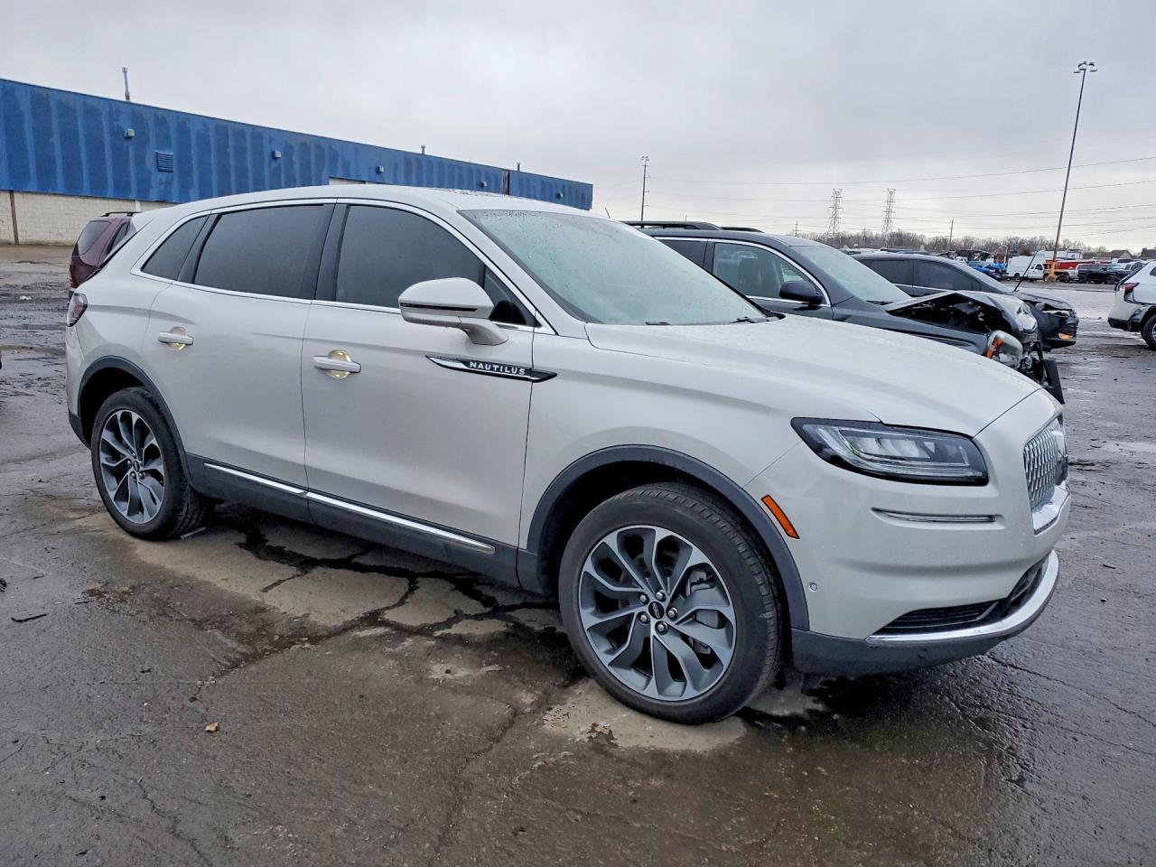 2023 Lincoln Nautilus Reserve - zdjęcie 4