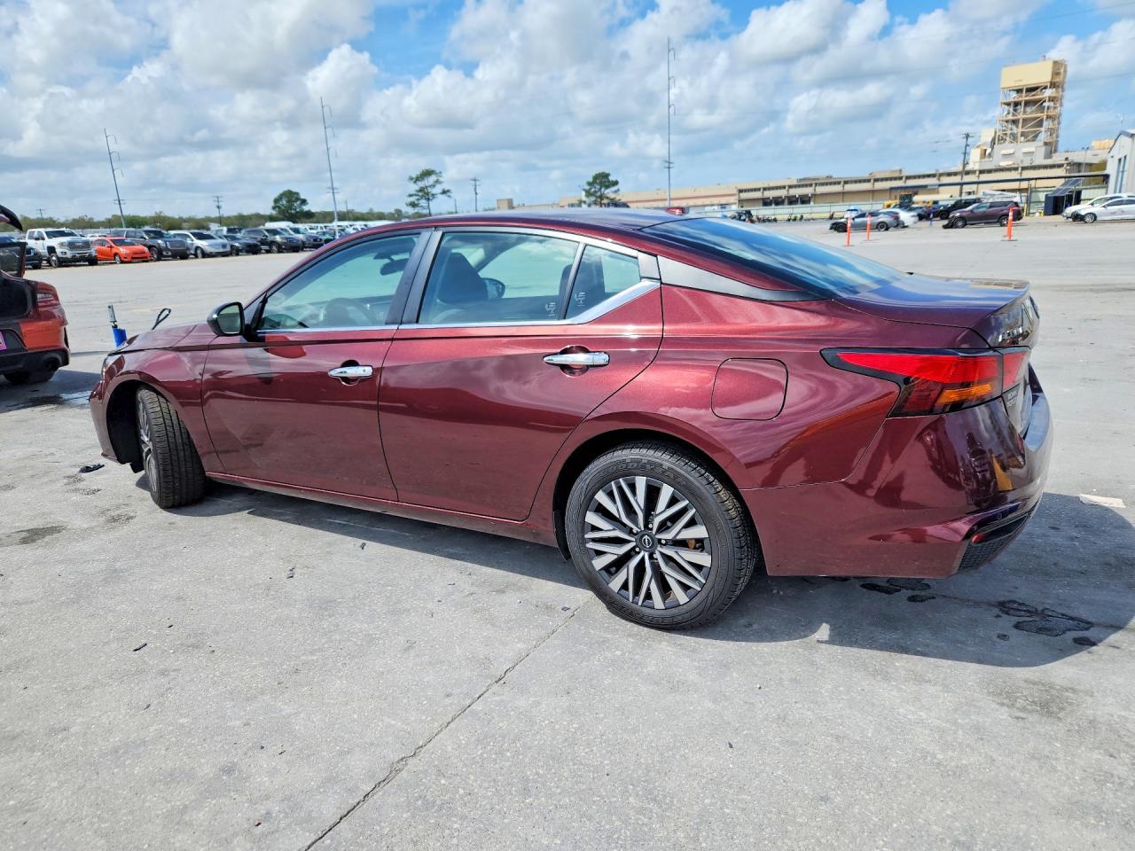 2024 Nissan Altima 2.5 Sv - zdjęcie 2