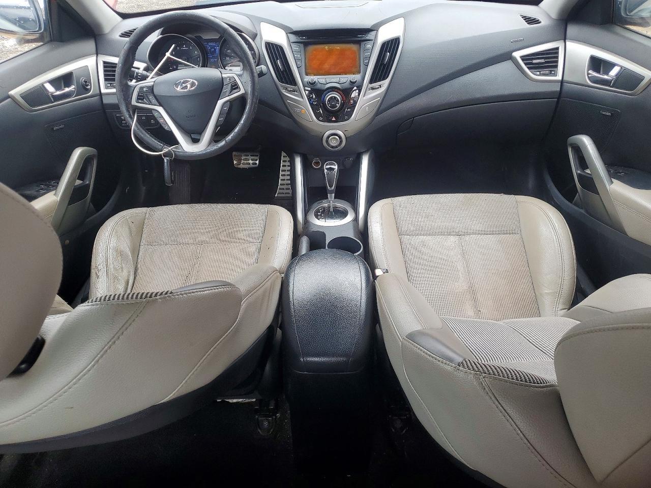 2013 Hyundai Veloster Base - zdjęcie 8