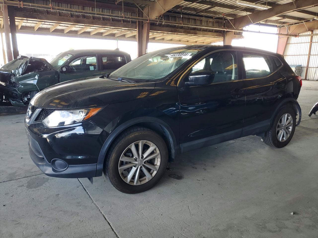 2017 Nissan Rogue Sport S - zdjęcie główne