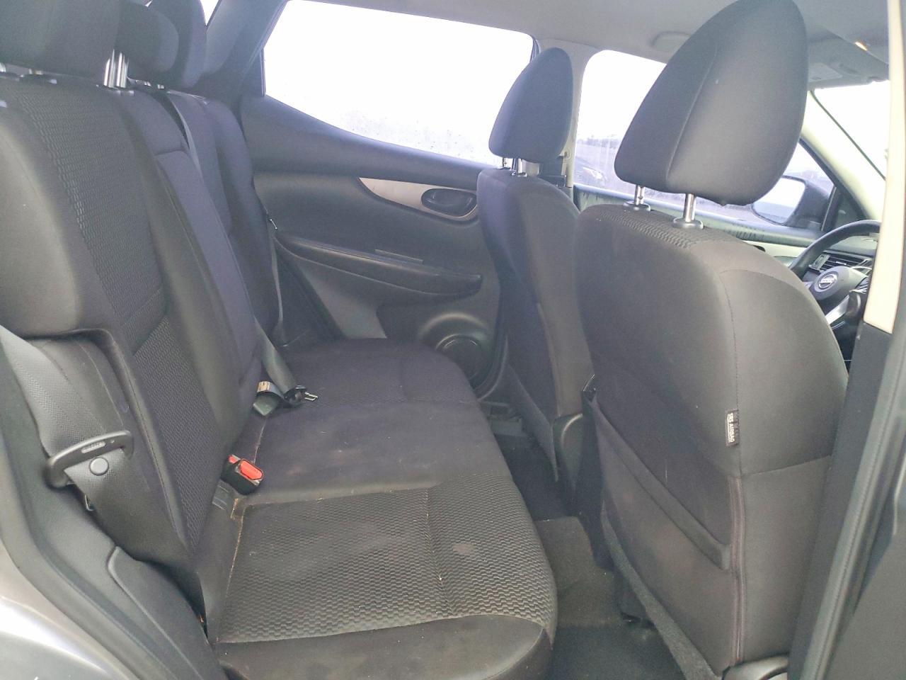 2020 Nissan Rogue Sport S - zdjęcie 11