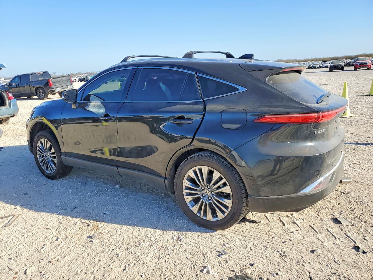 2024 Toyota Venza Limited - zdjęcie 2