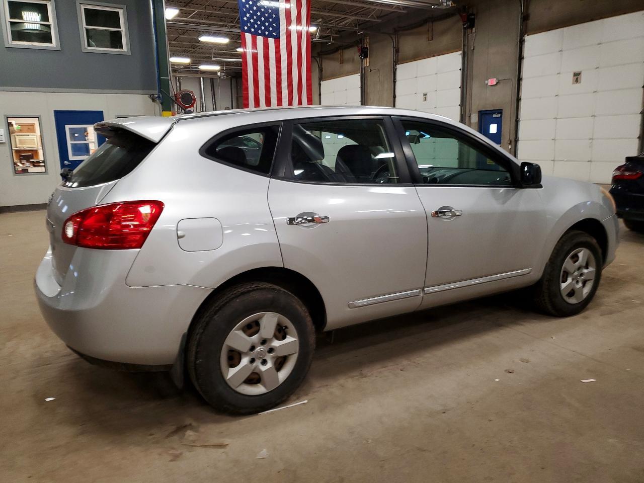 2013 Nissan Rogue S - zdjęcie 3