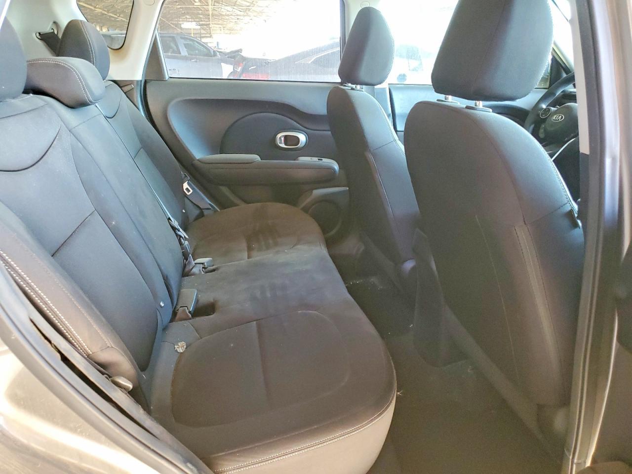 2016 Kia Soul Base - zdjęcie 10