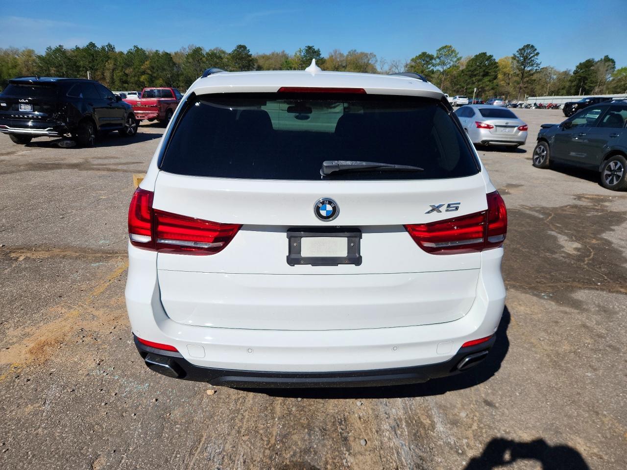 2016 BMW X5 xDrive50I - zdjęcie 6