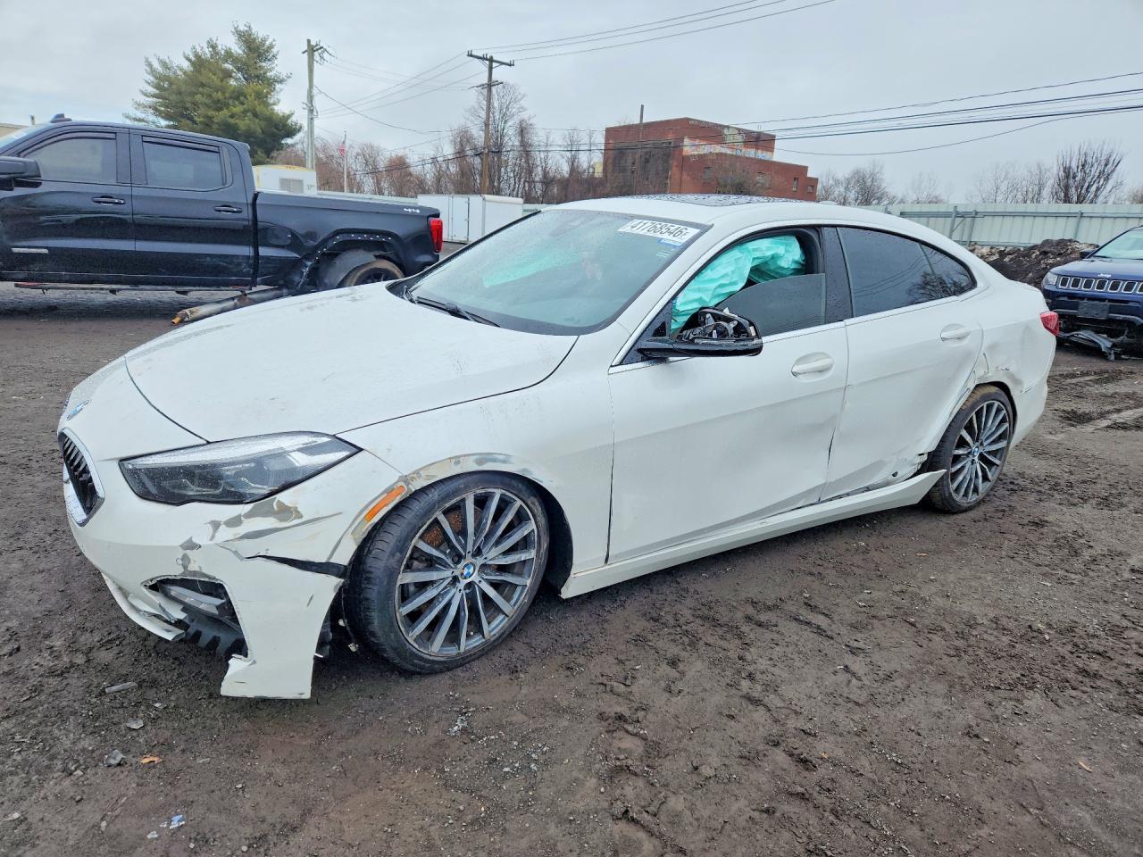 2020 BMW 228Xi - zdjęcie główne