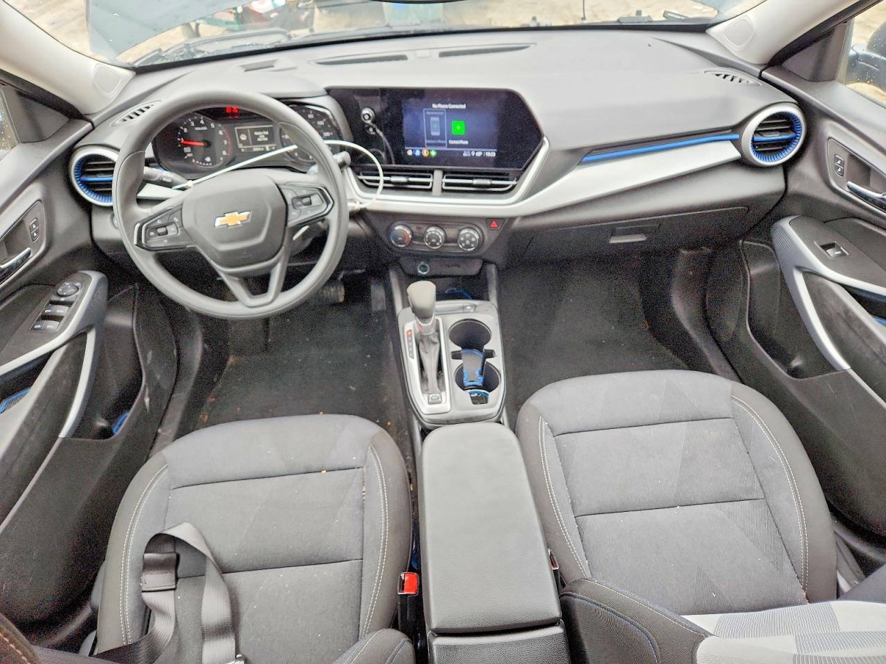 2025 Chevrolet Trax Ls - zdjęcie 8