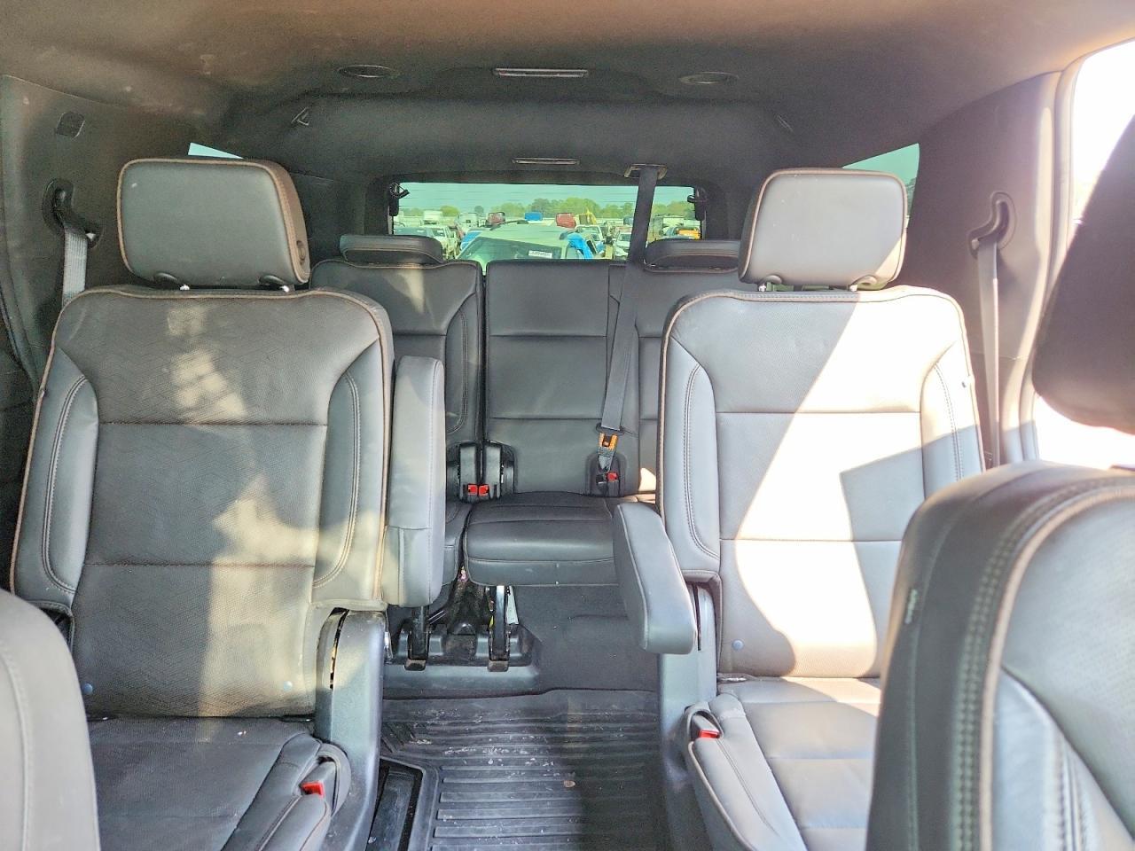 2023 Chevrolet Tahoe C1500 High Country - zdjęcie 10