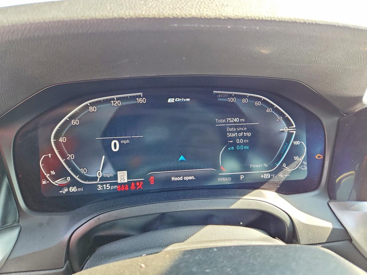 2021 BMW 330Xe - zdjęcie 9