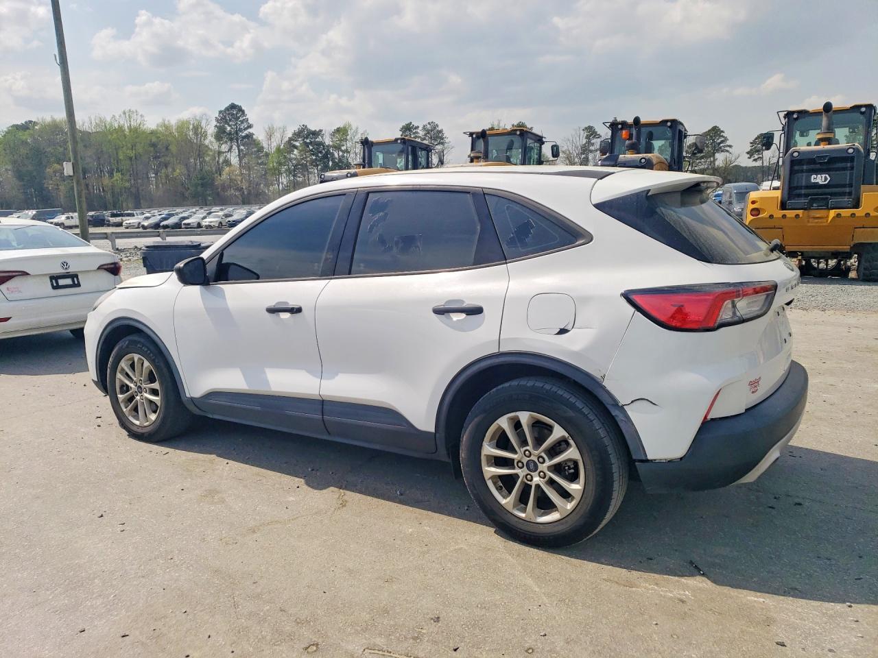 2020 Ford Escape S - zdjęcie 2
