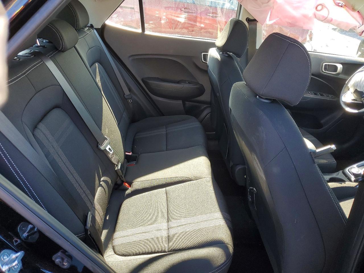 2024 Hyundai Venue Sel - zdjęcie 11