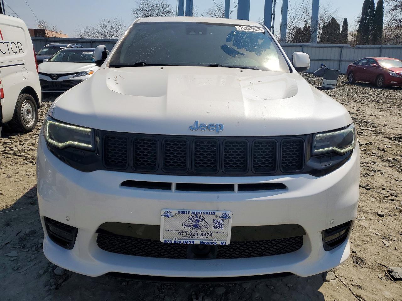2017 Jeep Grand Cherokee Srt-8 - zdjęcie 5