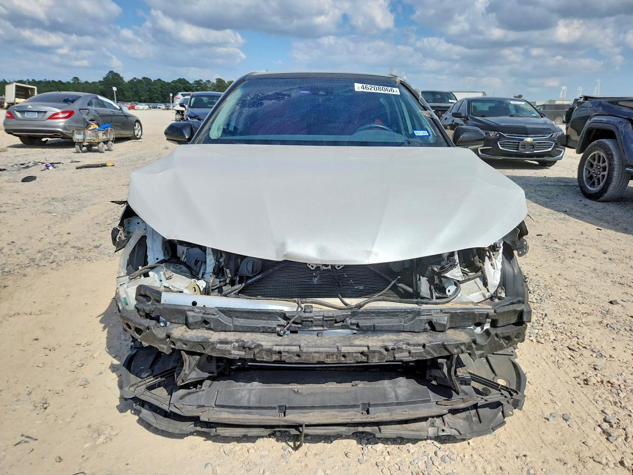 2019 Toyota Camry Xse - zdjęcie 5