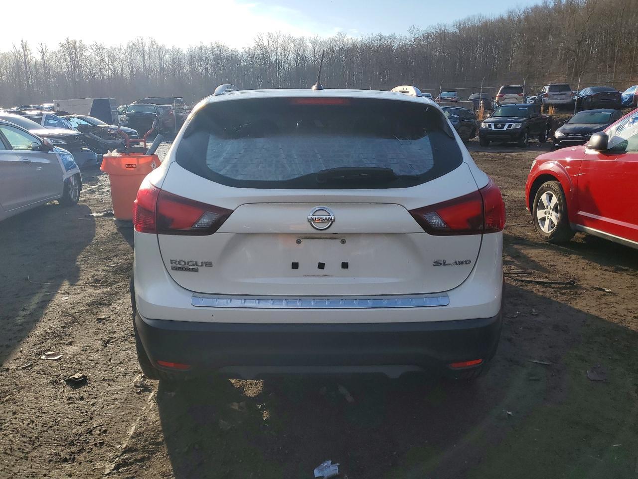 2018 Nissan Rogue Sport Sl - zdjęcie 6