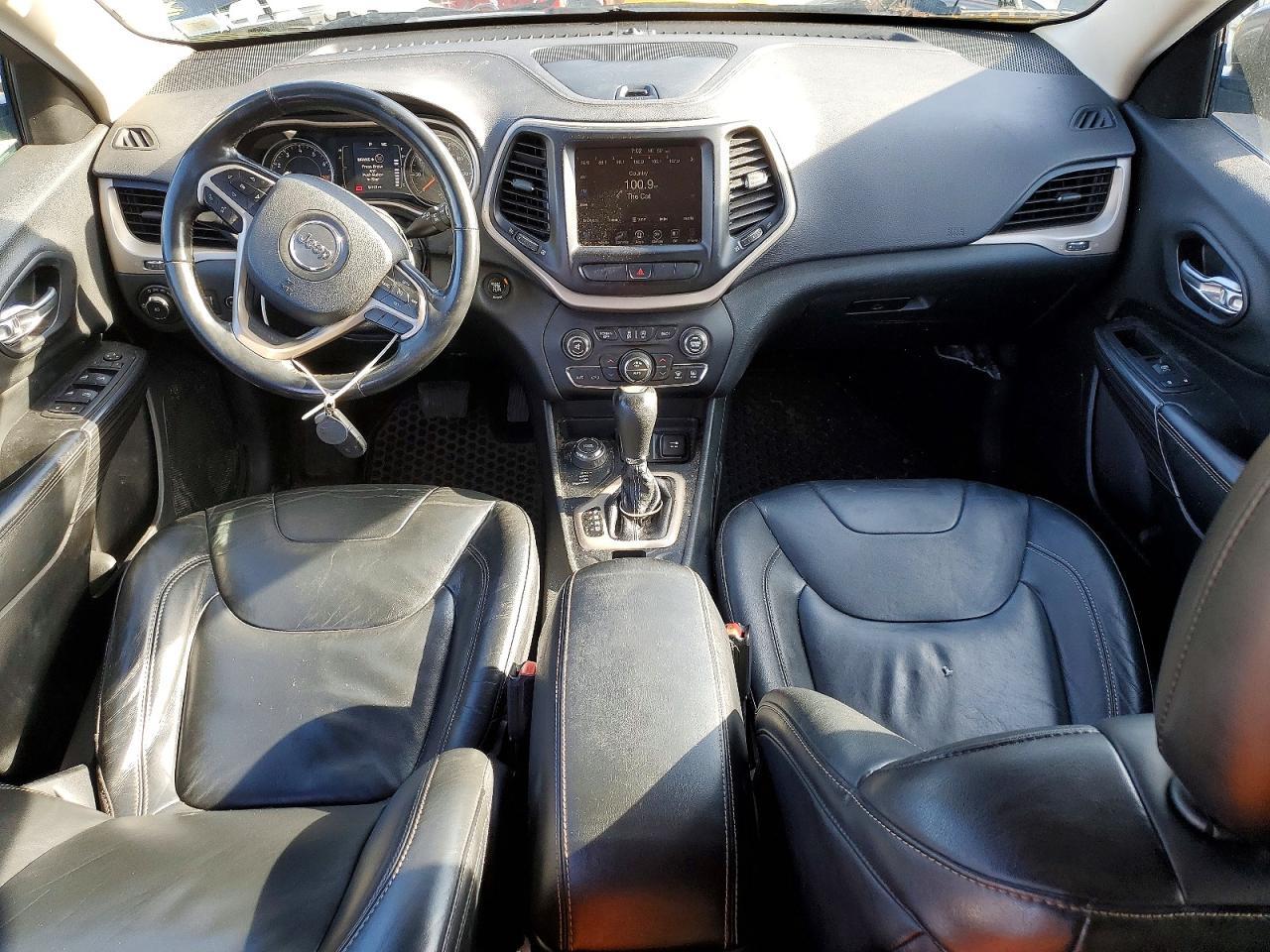 2015 Jeep Cherokee Latitude - zdjęcie 8