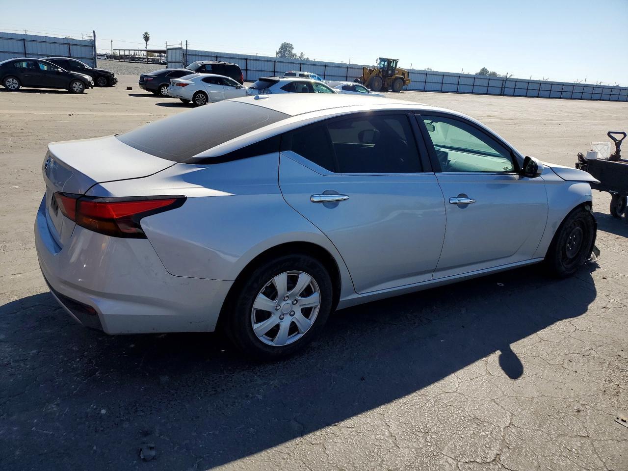 2019 Nissan Altima 2.5 S - zdjęcie 3