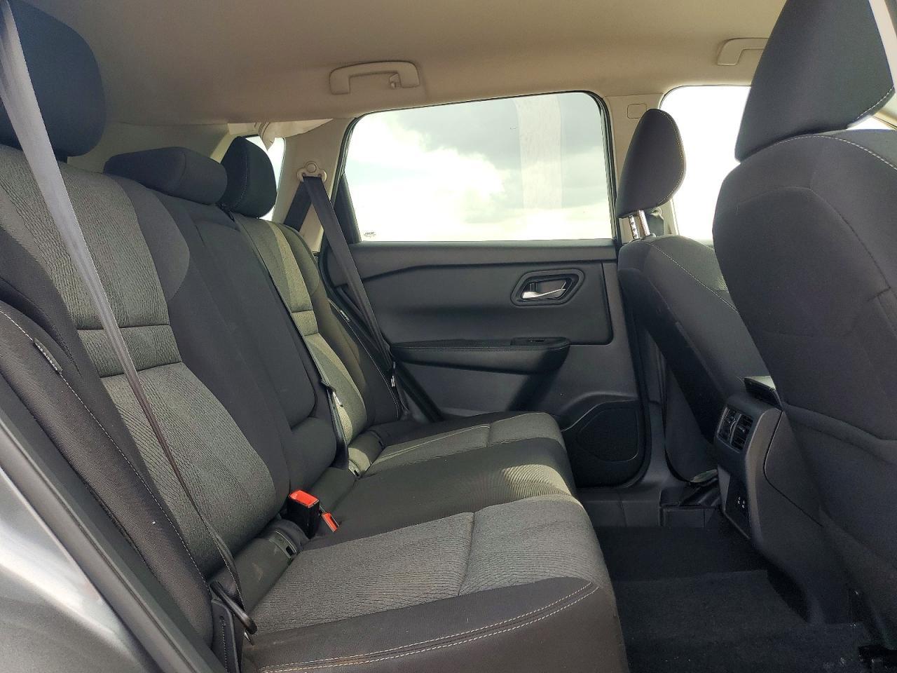 2026 Nissan Rogue Sv - zdjęcie 11