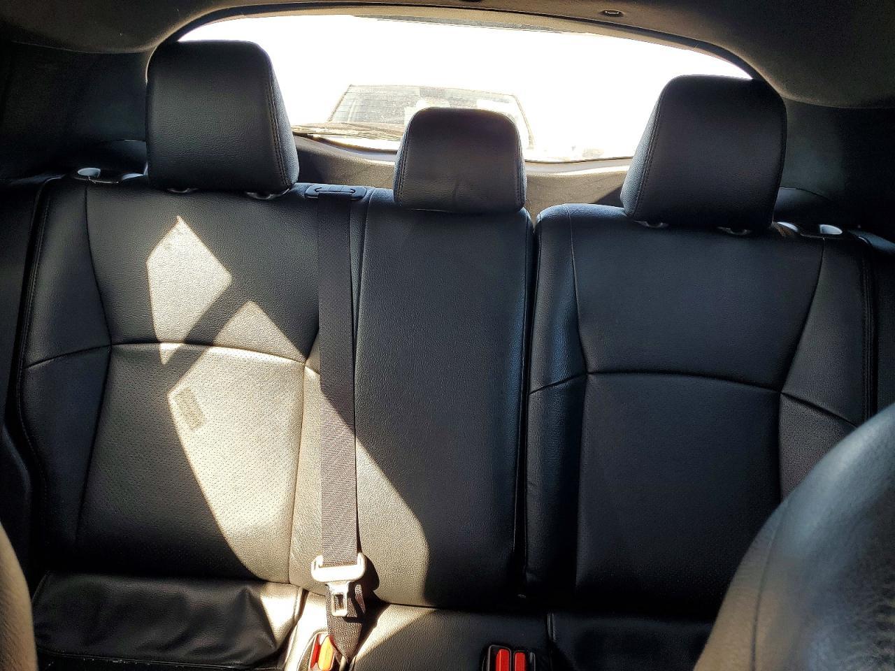 2019 Toyota C-Hr Xle - zdjęcie 10