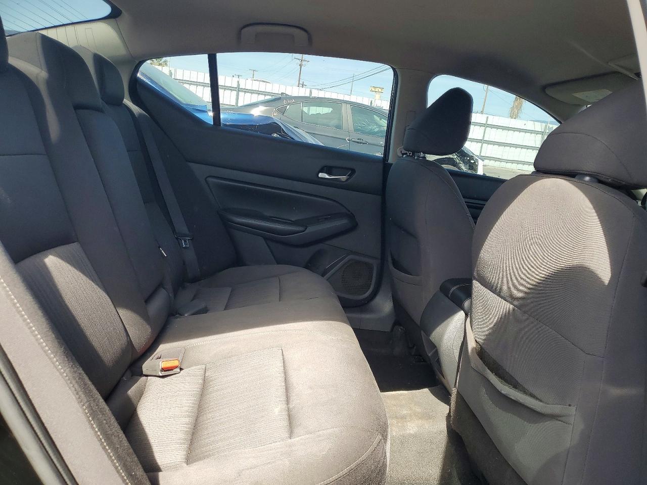 2019 Nissan Altima 2.5 S - zdjęcie 10