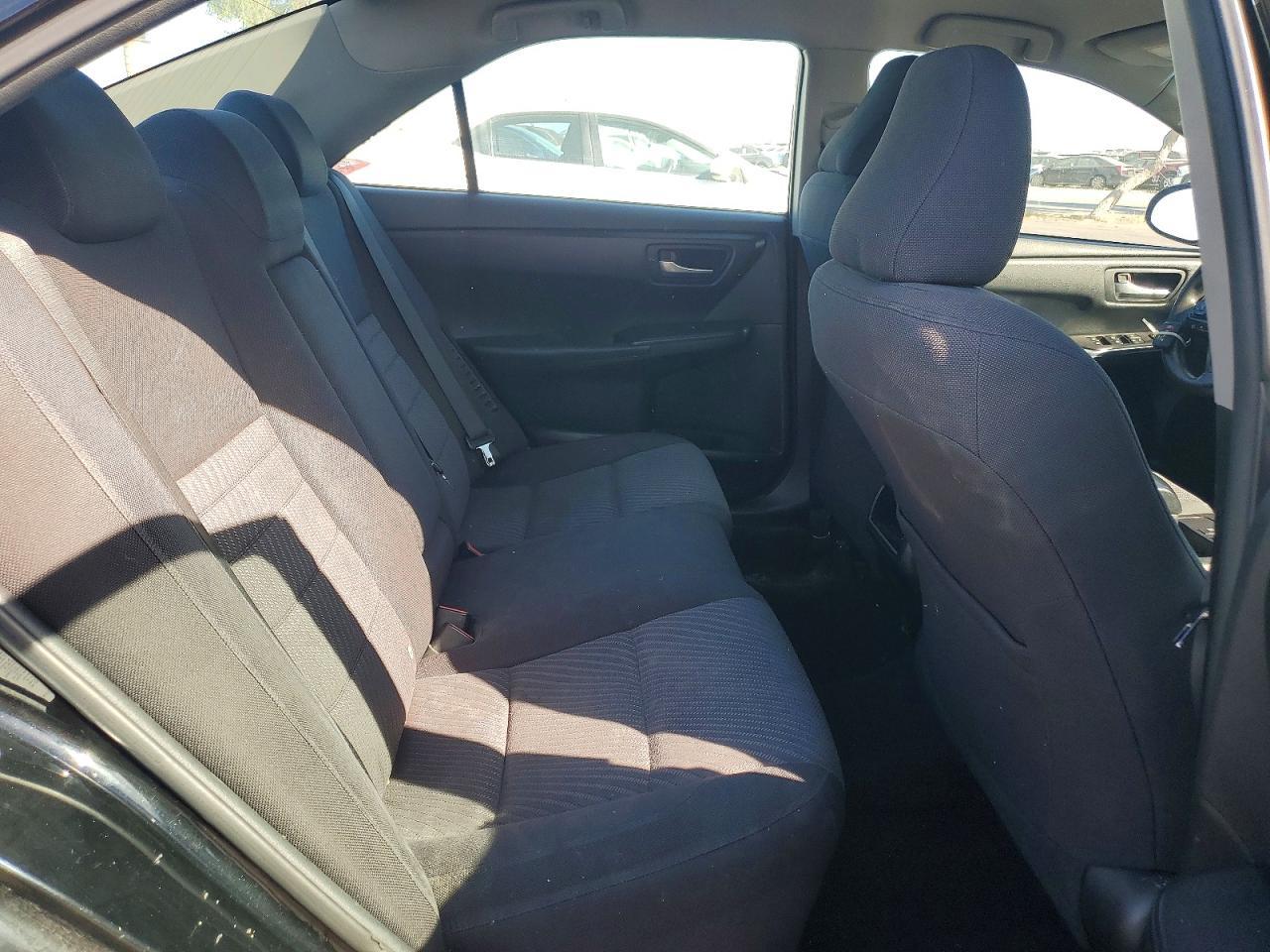 2016 Toyota Camry Hybrid Le - zdjęcie 10