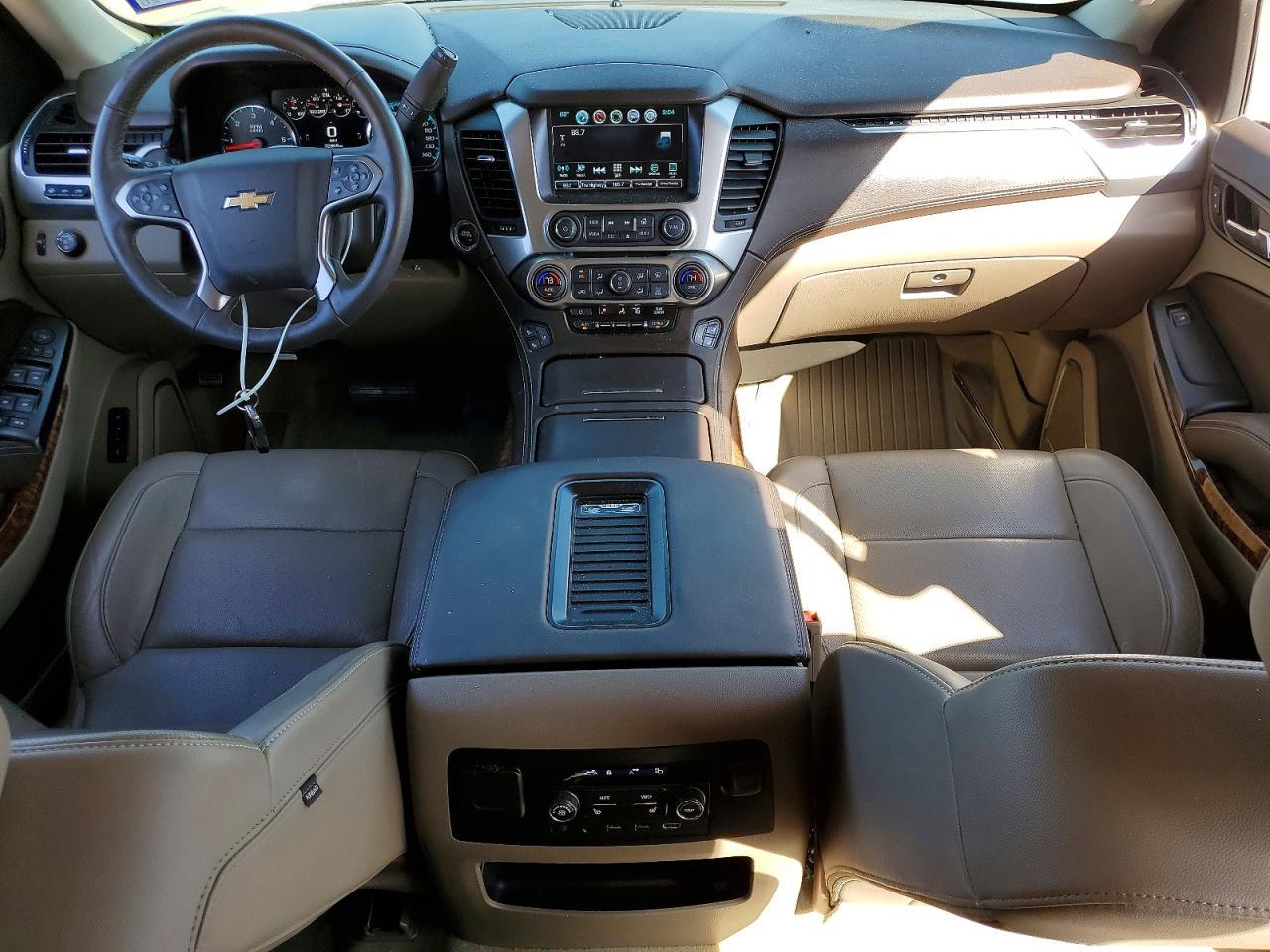 2017 Chevrolet Tahoe C1500 Premier - zdjęcie 8