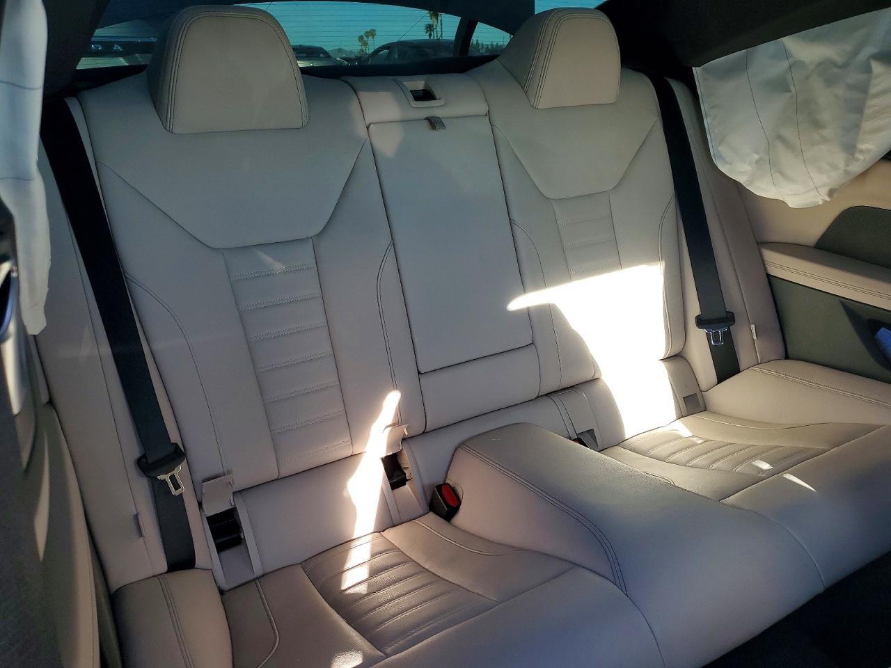 2022 BMW M440I - zdjęcie 10