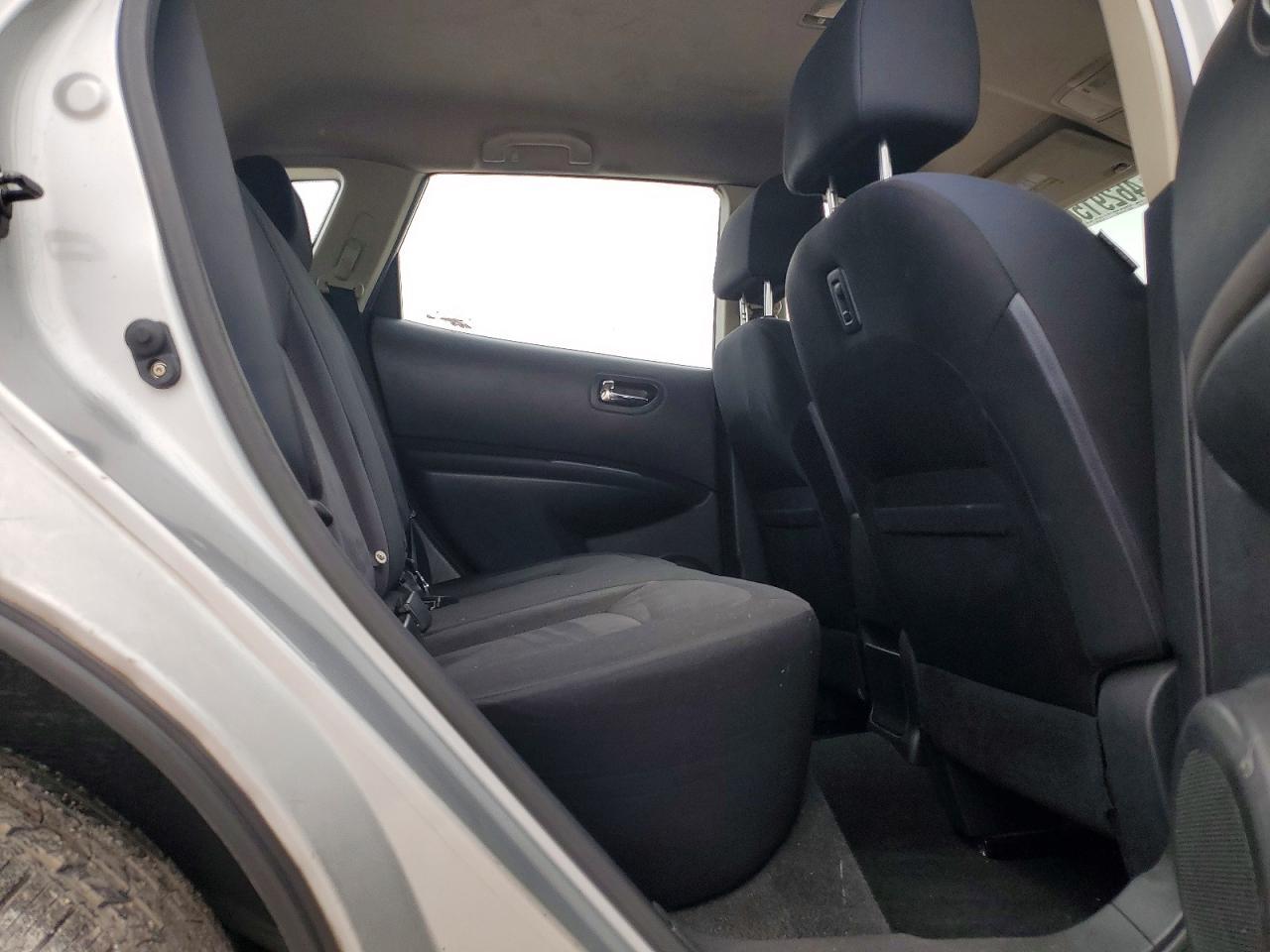 2013 Nissan Rogue S - zdjęcie 10