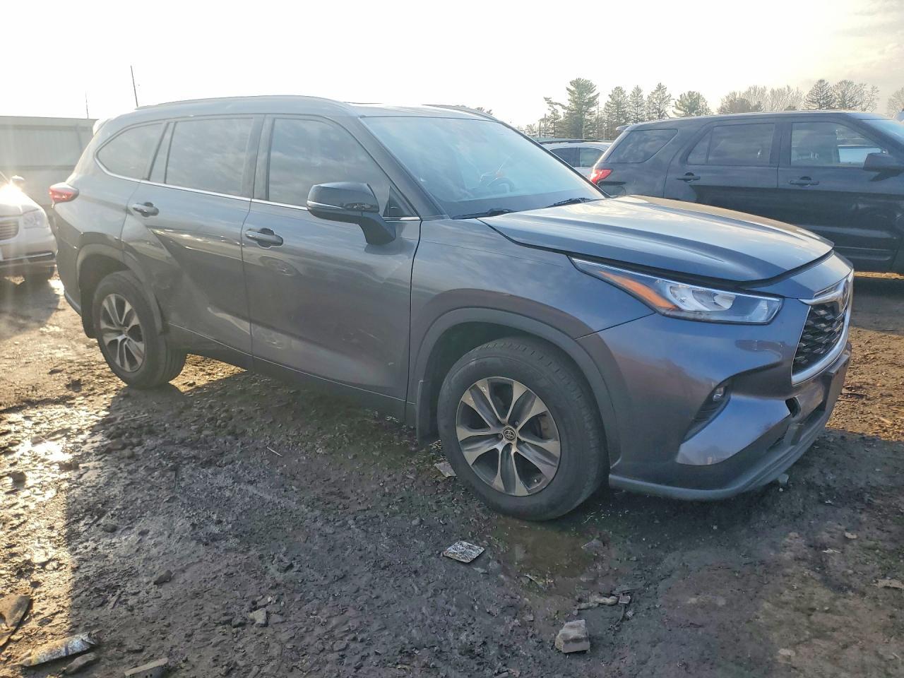 2020 Toyota Highlander Xle - zdjęcie 4