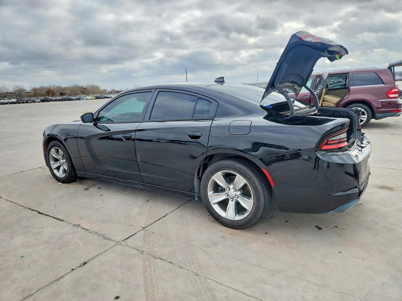 2016 Dodge Charger Sxt - zdjęcie 2