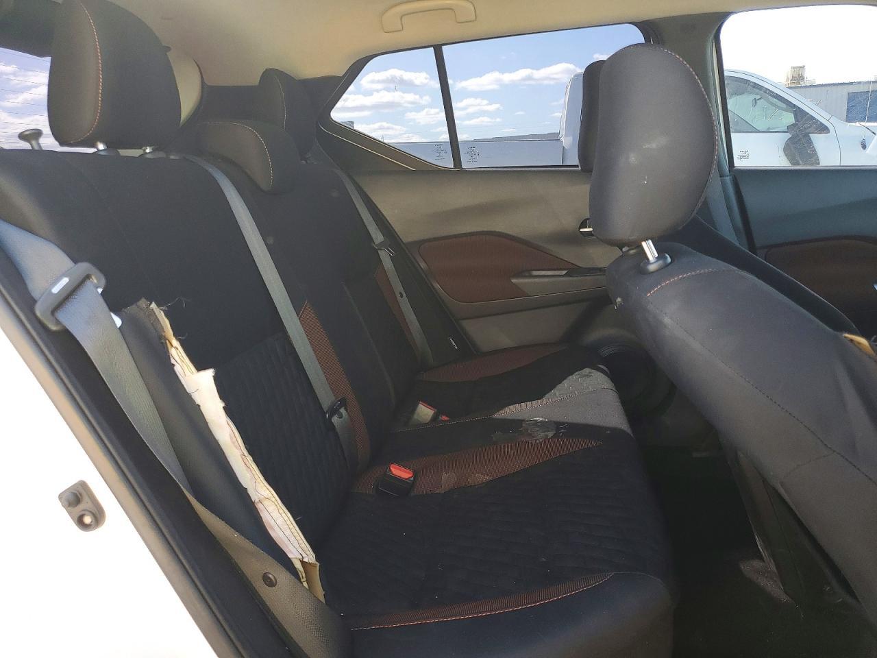 2023 Nissan Kicks Sr - zdjęcie 10