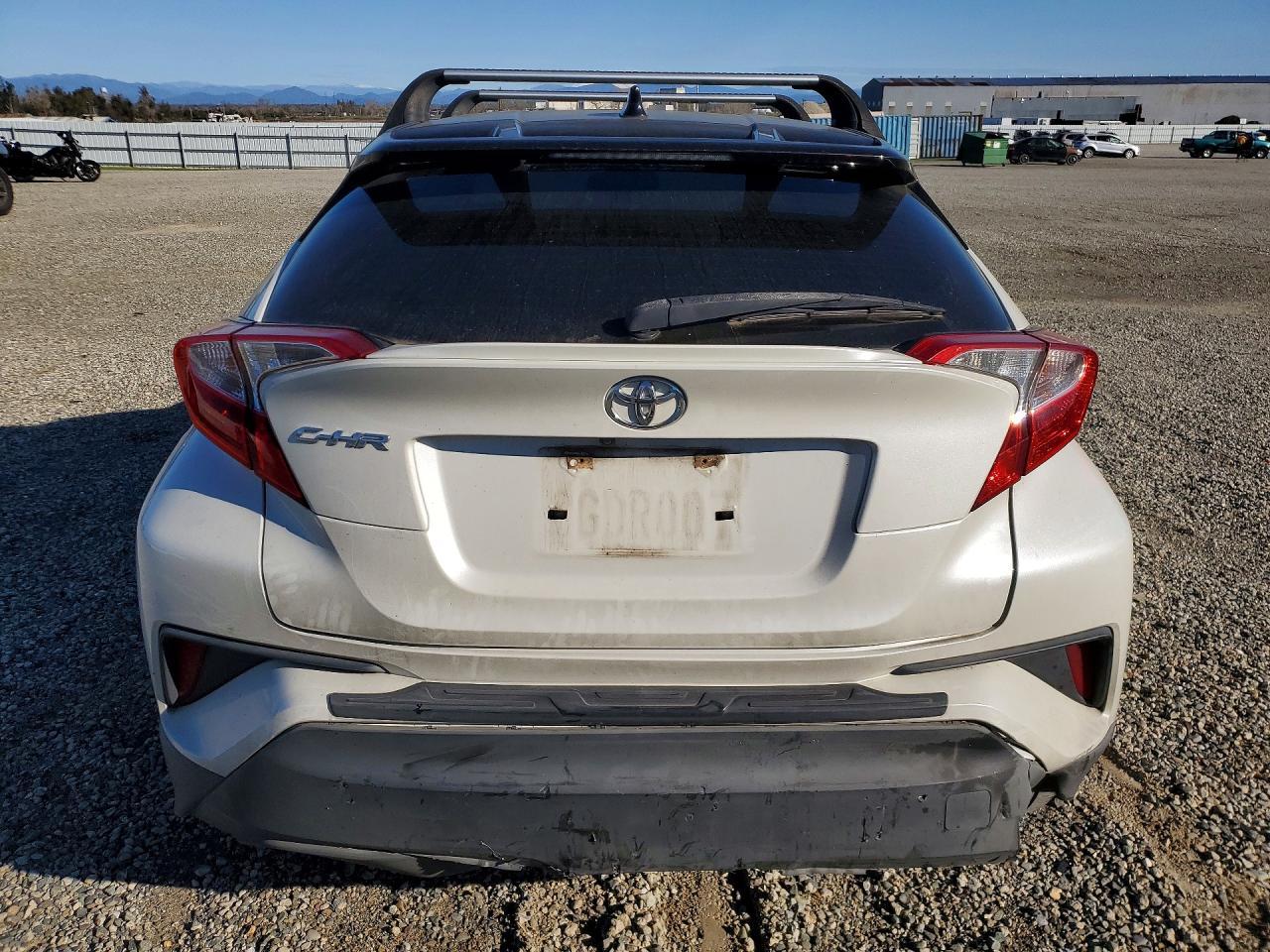 2019 Toyota C-Hr Xle - zdjęcie 6