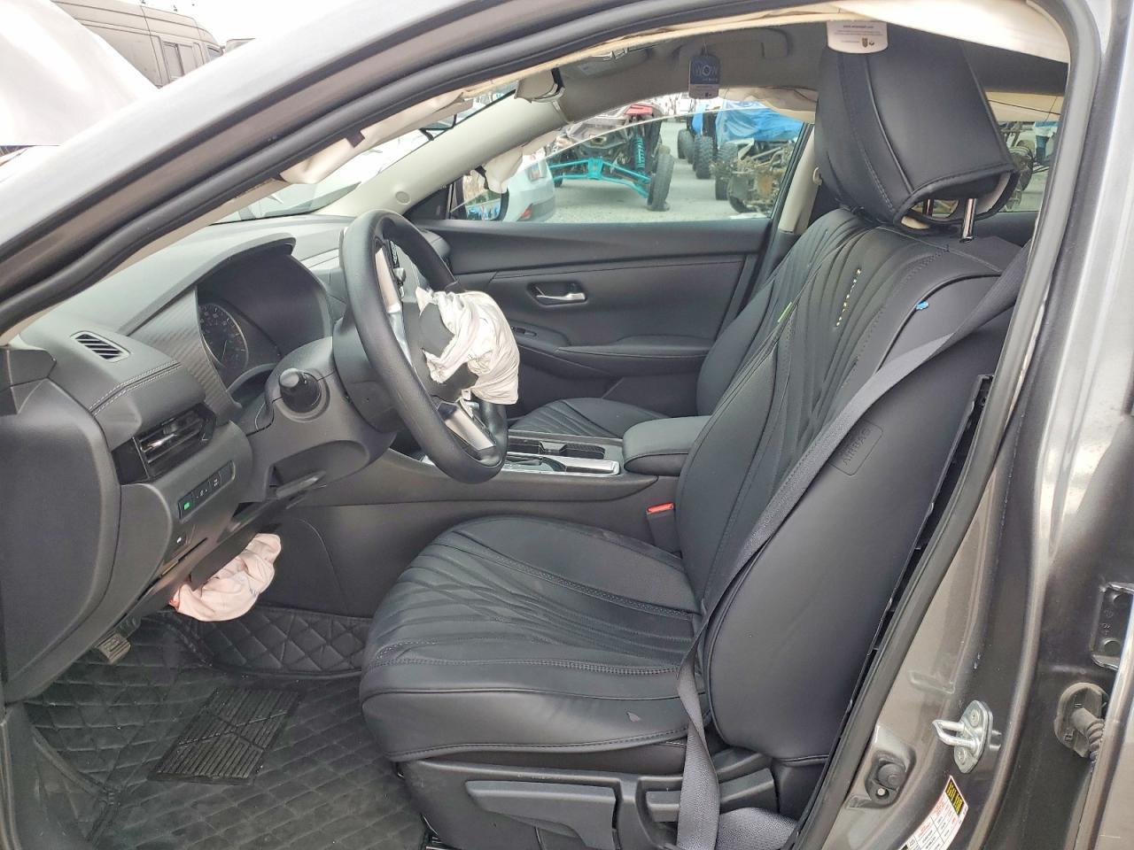 2025 Nissan Sentra Sv - zdjęcie 7