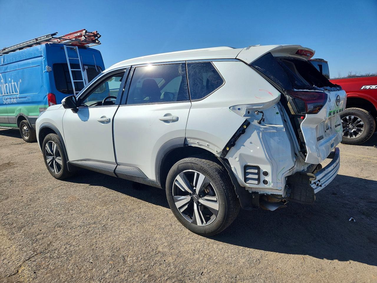 2024 Nissan Rogue Sl - zdjęcie 2