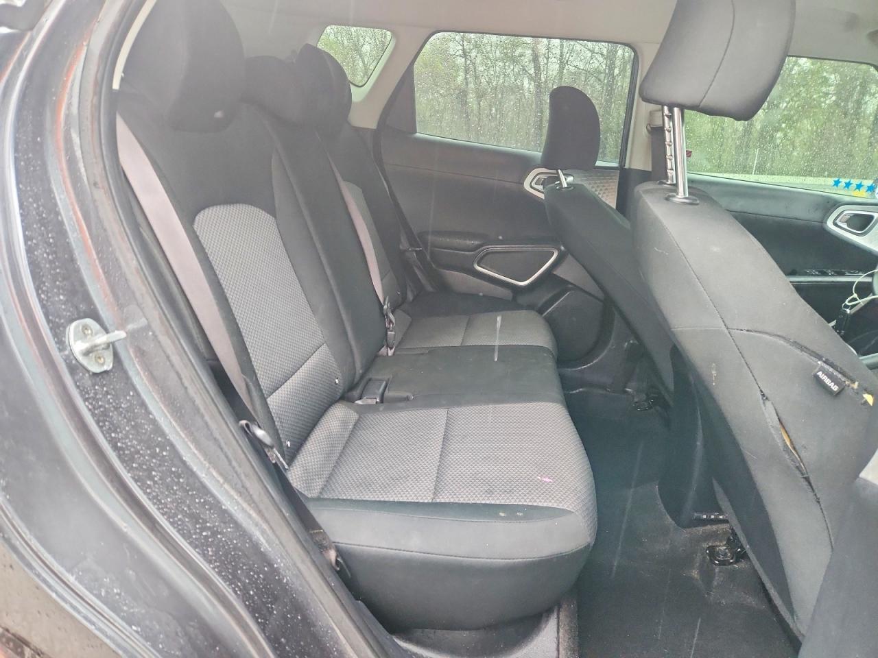 2021 Kia Soul Lx - zdjęcie 10