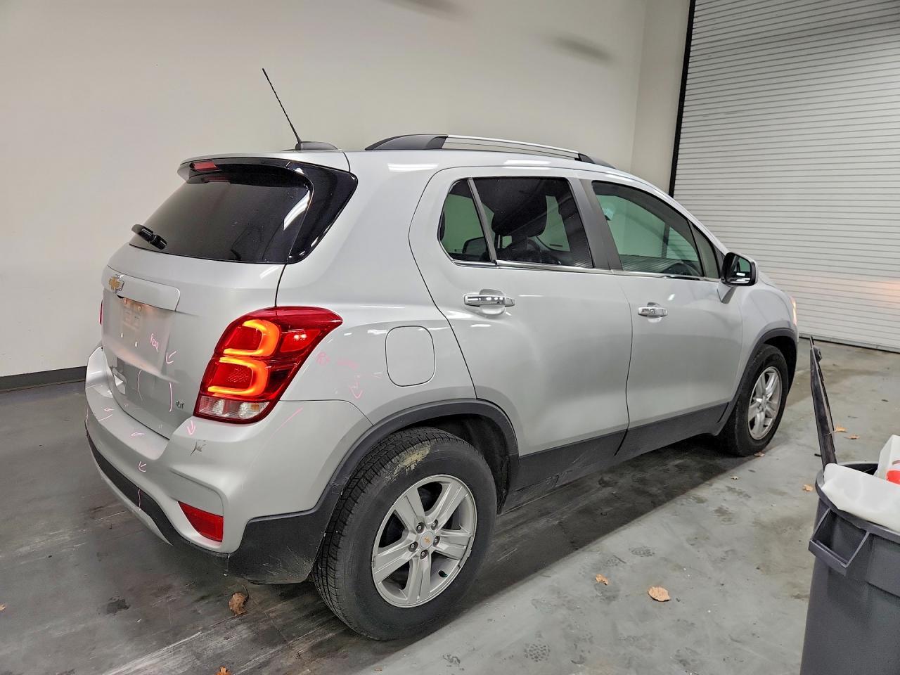 2020 Chevrolet Trax 1Lt - zdjęcie 3