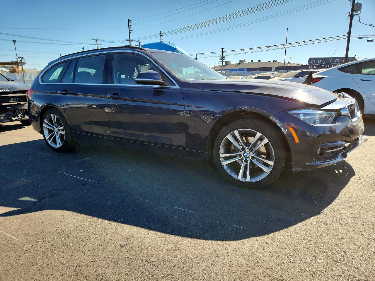 2017 BMW 330 Xi - zdjęcie 4