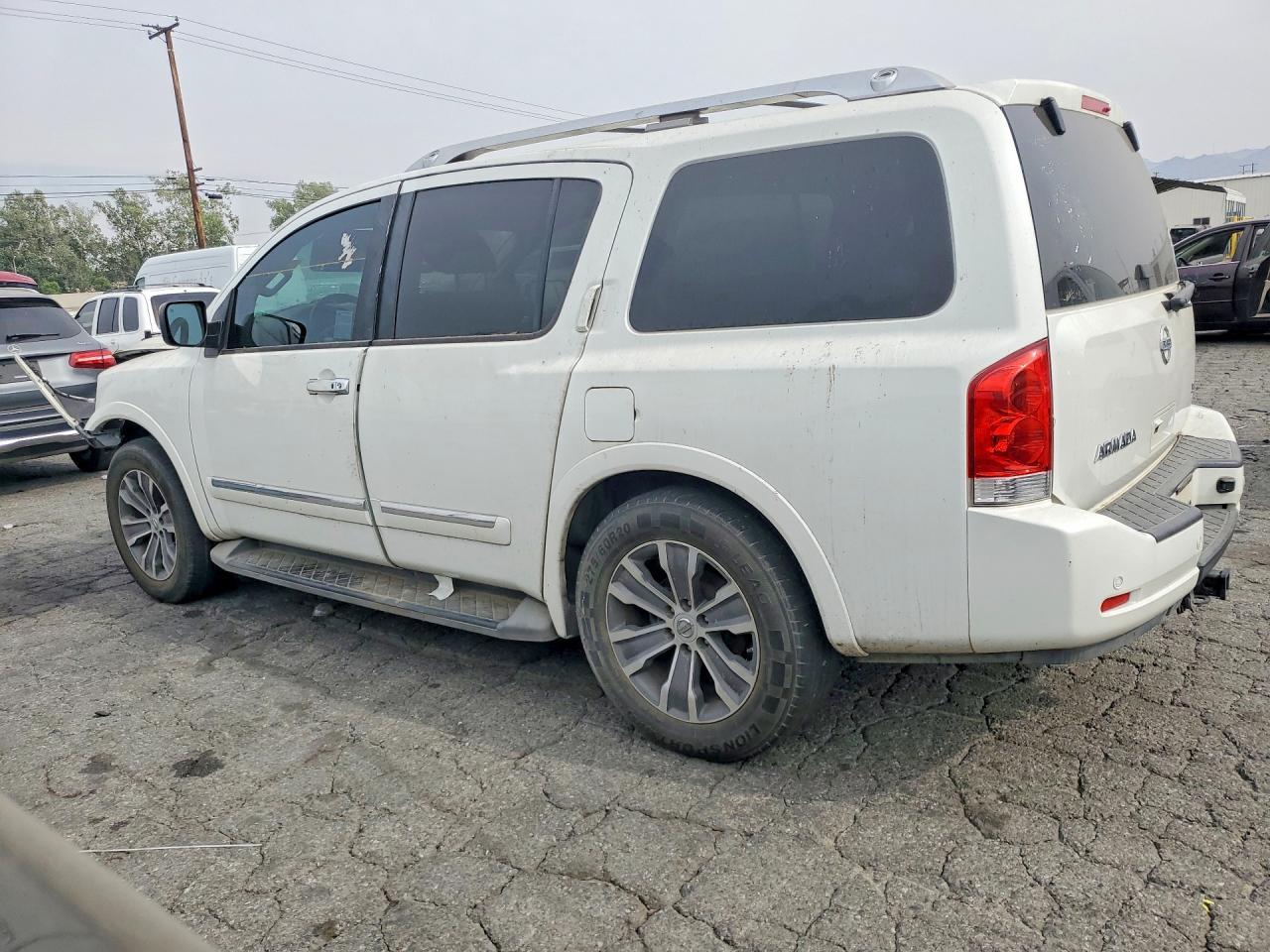2015 Nissan Armada Sl - zdjęcie 2