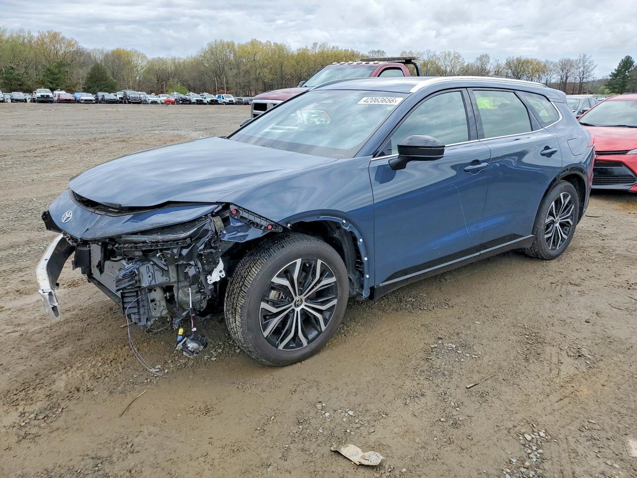 2025 Toyota Crown Signia Xle - zdjęcie główne