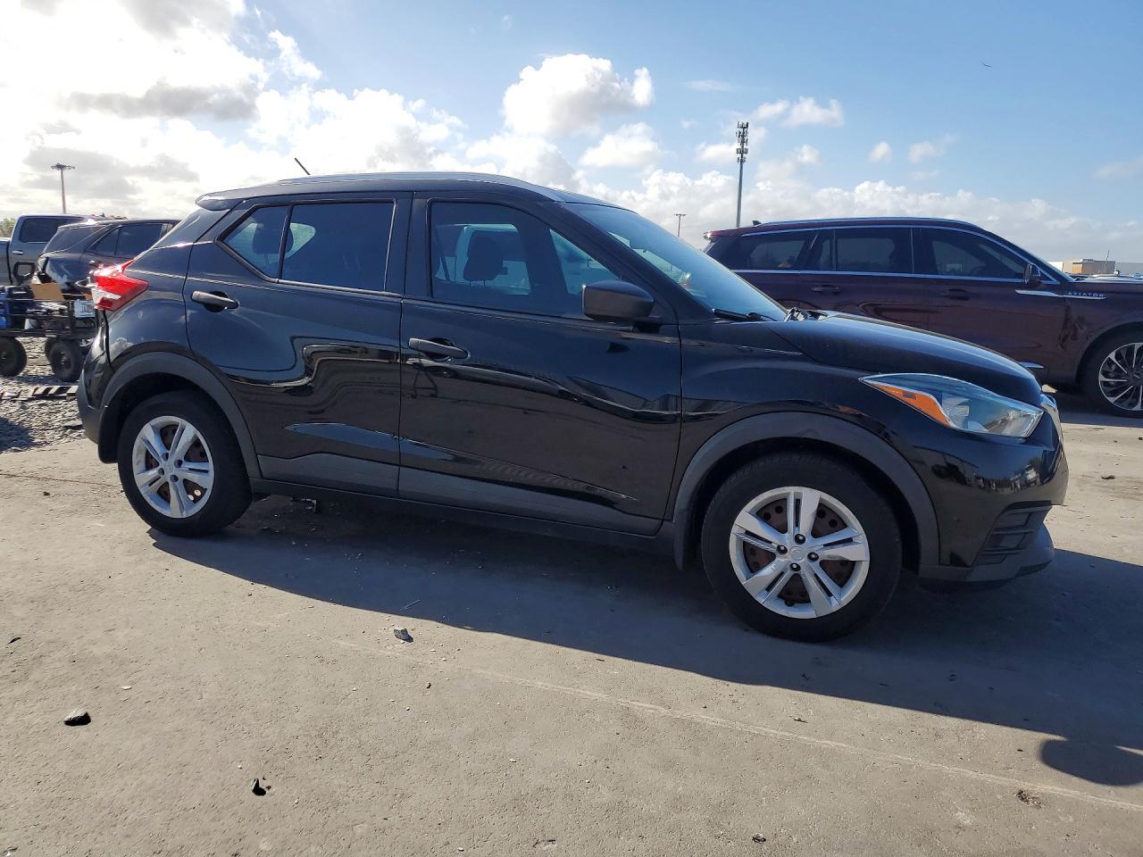 2018 Nissan Kicks S - zdjęcie 4