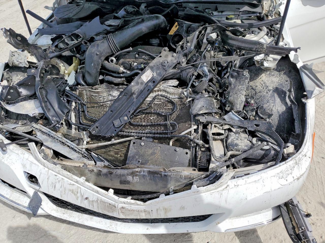 2013 Mercedes-Benz C 250 - zdjęcie 11