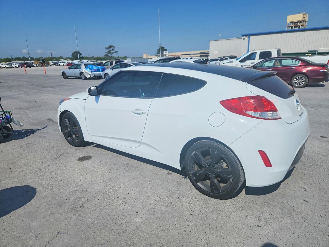 2016 Hyundai Veloster Base - zdjęcie 2