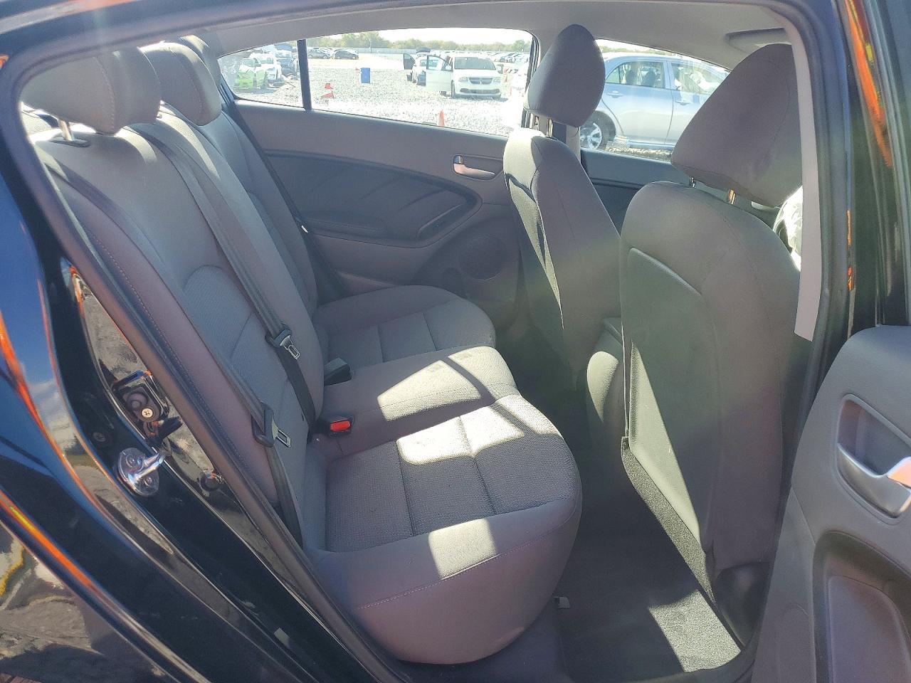 2018 Kia Forte Lx - zdjęcie 10