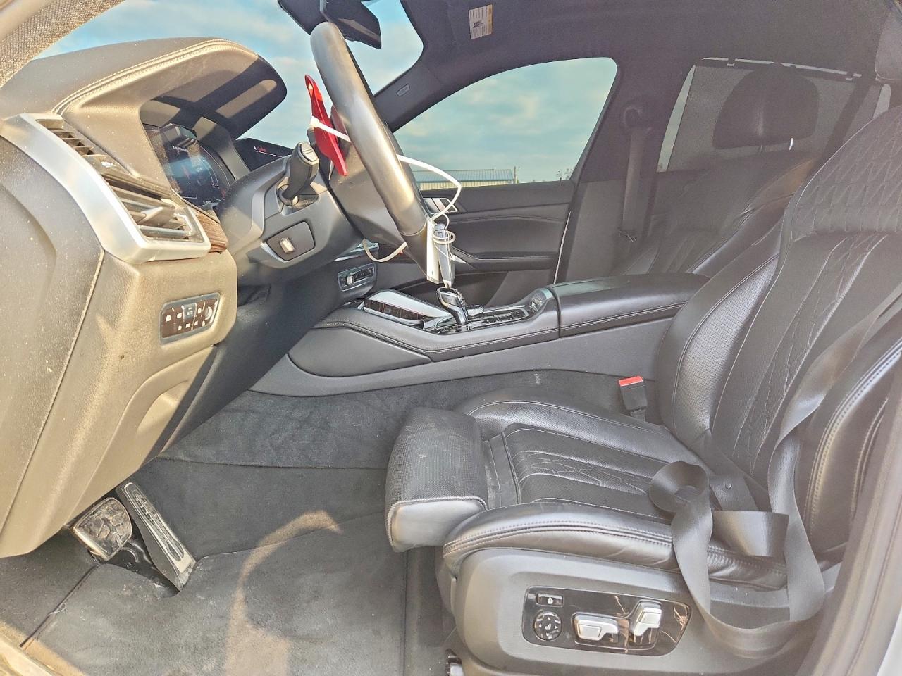 2021 BMW X6 M50I - zdjęcie 7