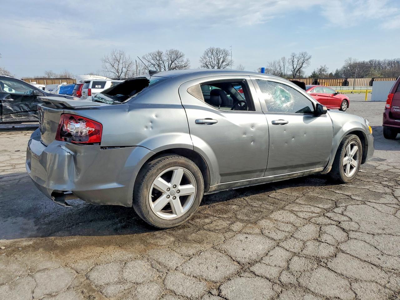 2013 Dodge Avenger Se - zdjęcie 3