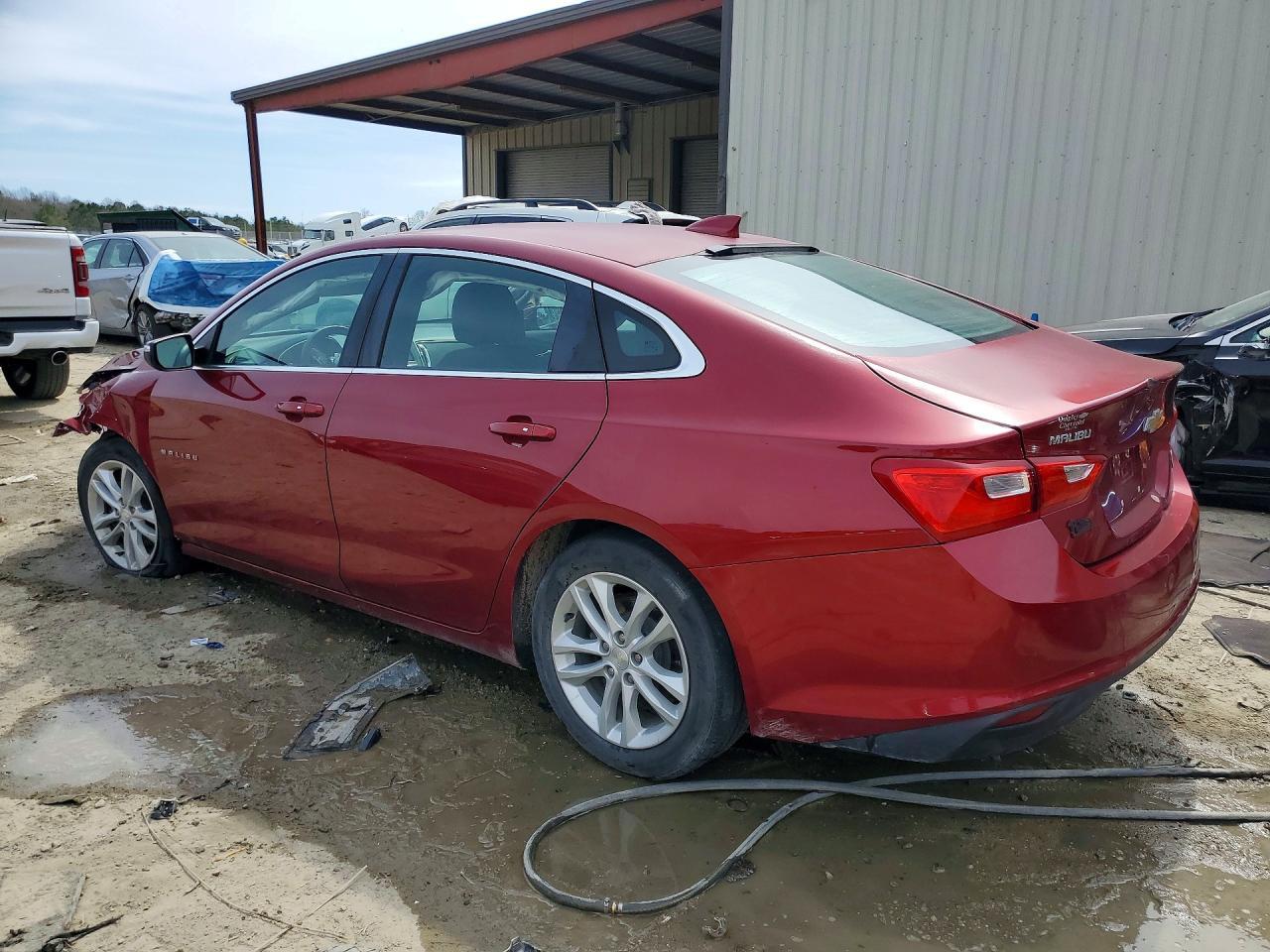 2017 Chev Malibu - zdjęcie 3