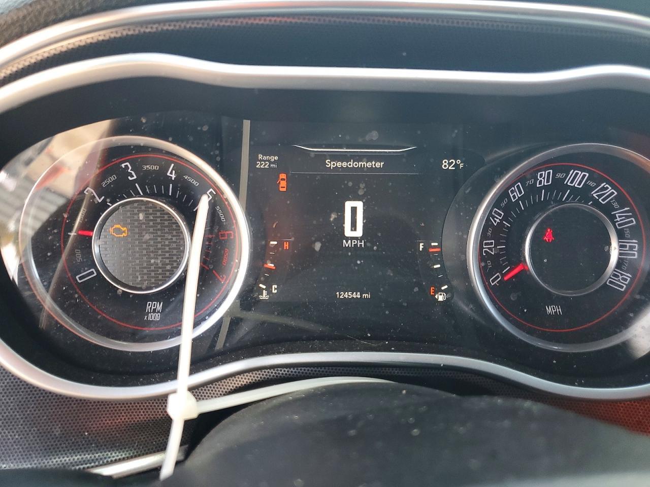 2015 Dodge Challenger R - zdjęcie 9