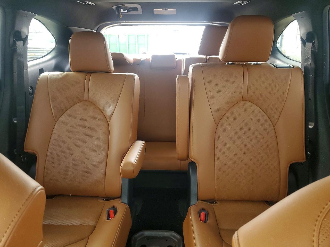 2020 Toyota Highlander Platinum - zdjęcie 10