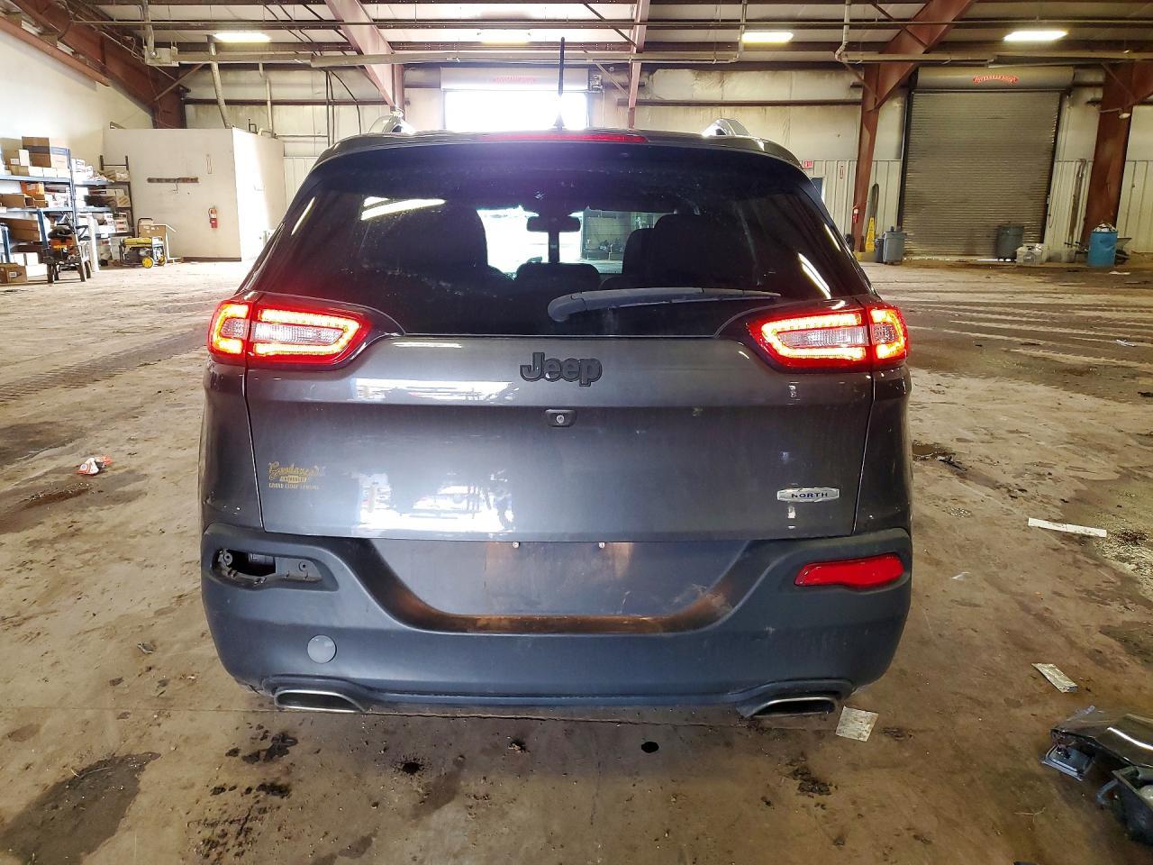 2015 Jeep Cherokee Latitude - zdjęcie 6