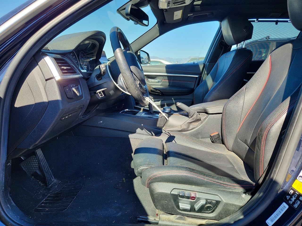 2017 BMW 330 Xi - zdjęcie 7